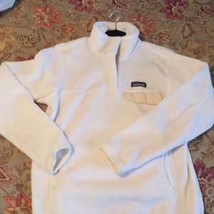 Patagonia women’s Sinchilla fleece 1/4 snap